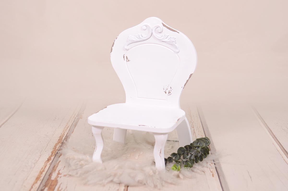 Wooden Louis XV Chair - White