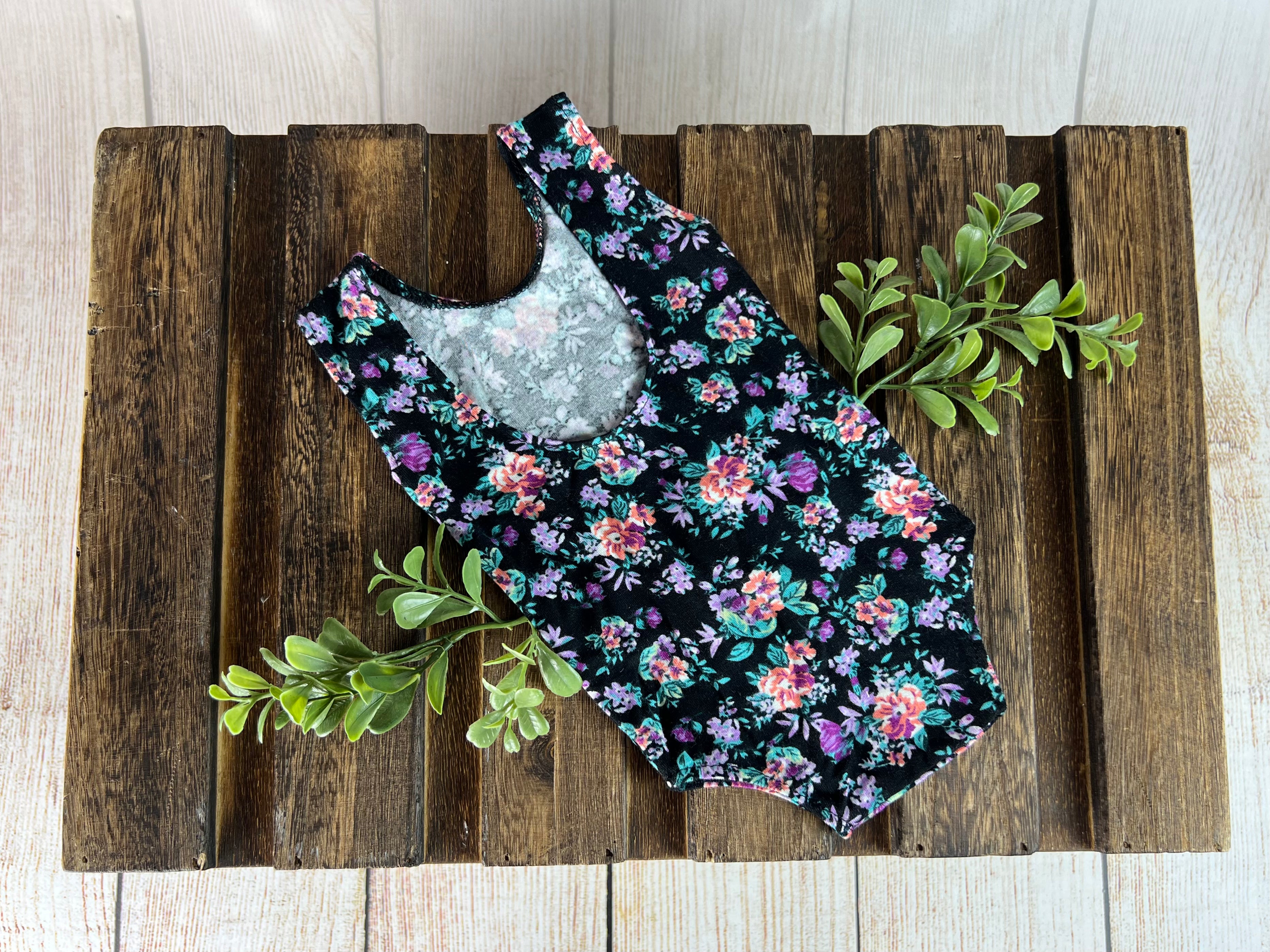 Sleeveless Stitch Romper - Floral 2