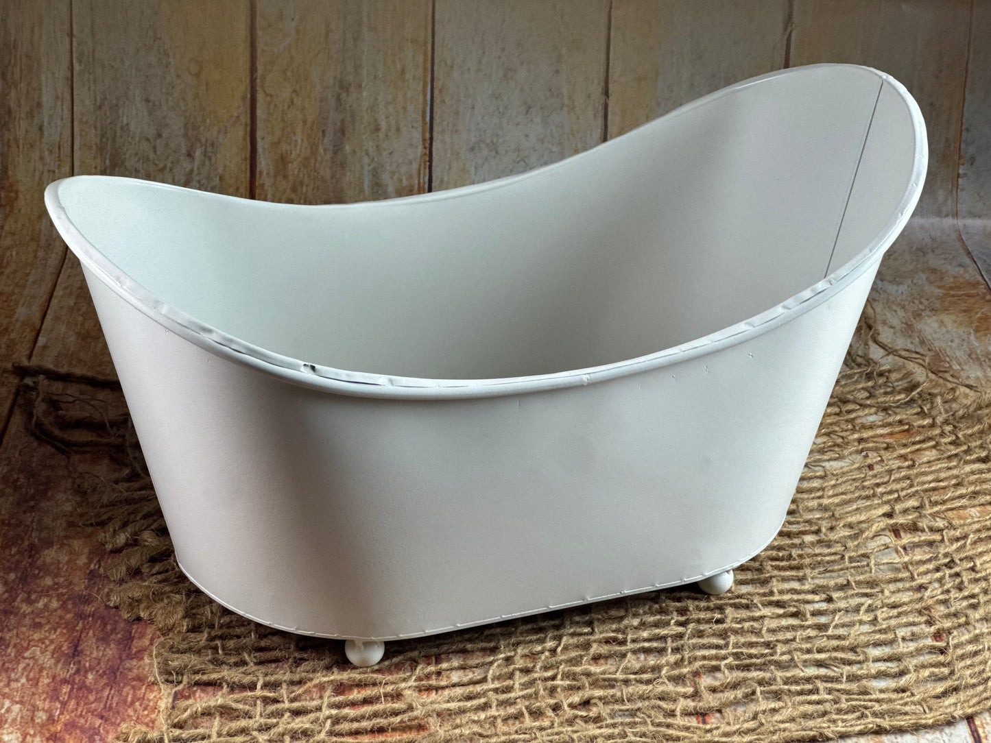 Footed Vintage Bathtub (AS IS ITEM)