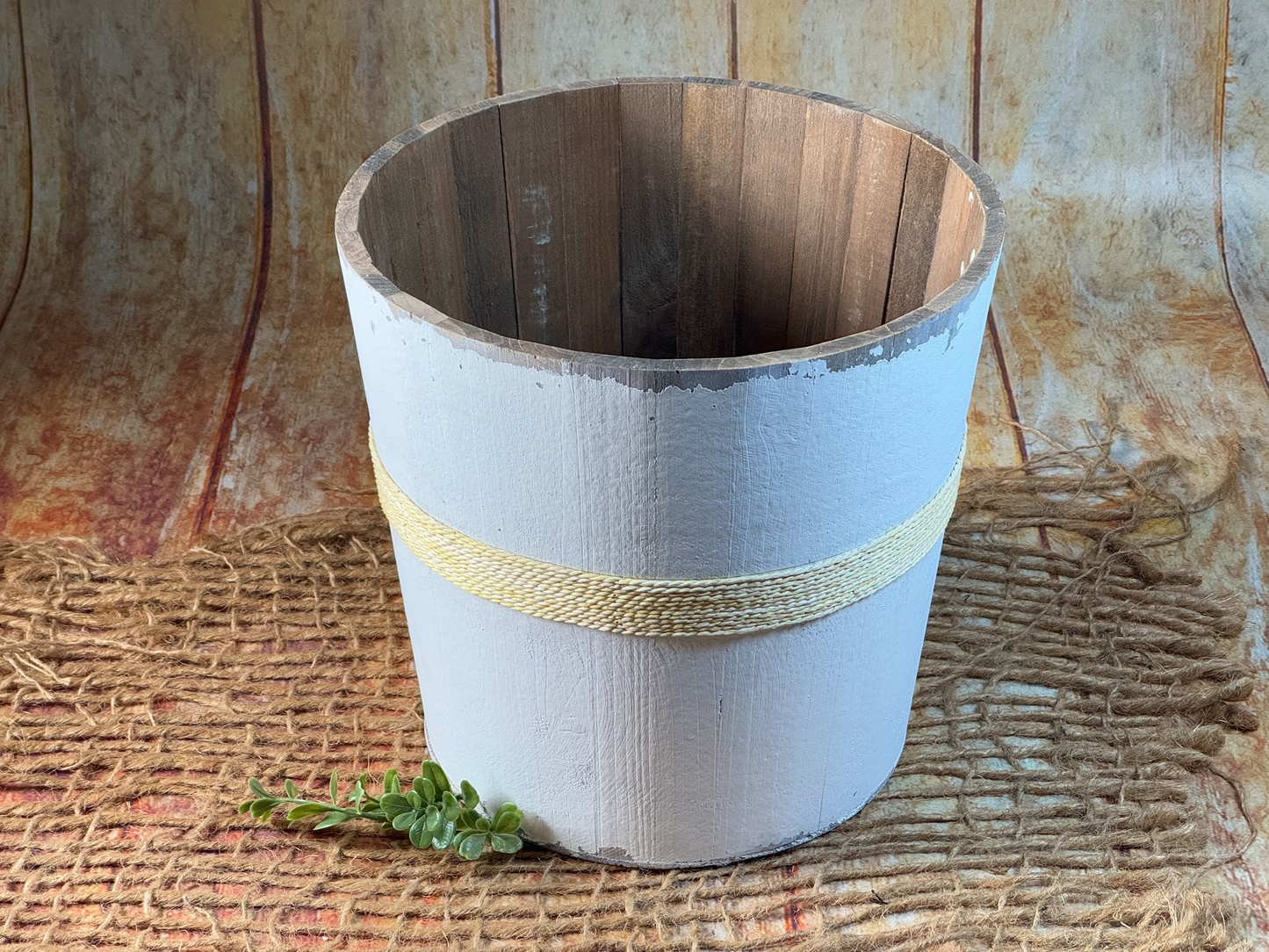 Rustic Bucket - 12in - White(AS IS ITEM #01)