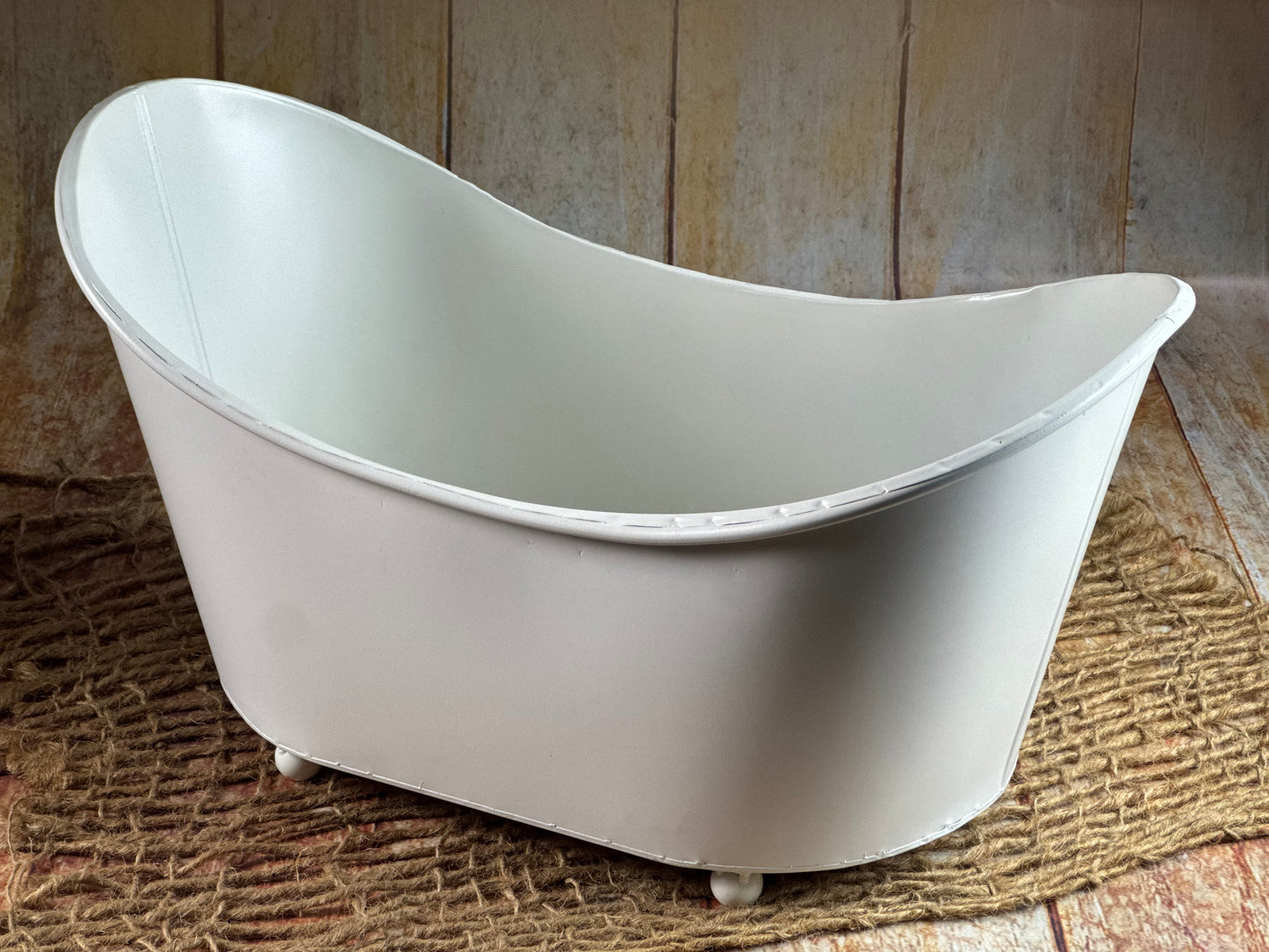 Footed Vintage Bathtub (AS IS ITEM)