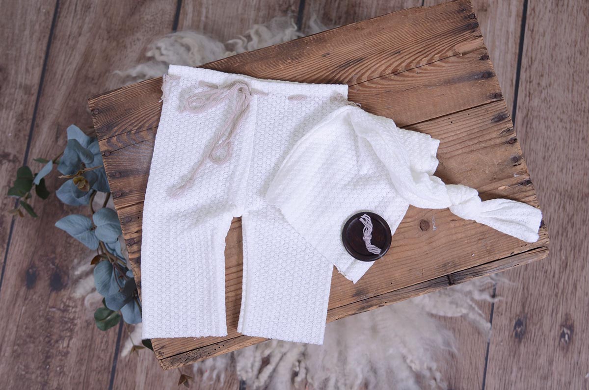 Waffle Weave Knit Pants & Hat - White