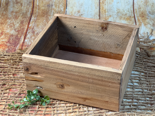 Distressed Rustic Box - Square (AS IS ITEM #01)