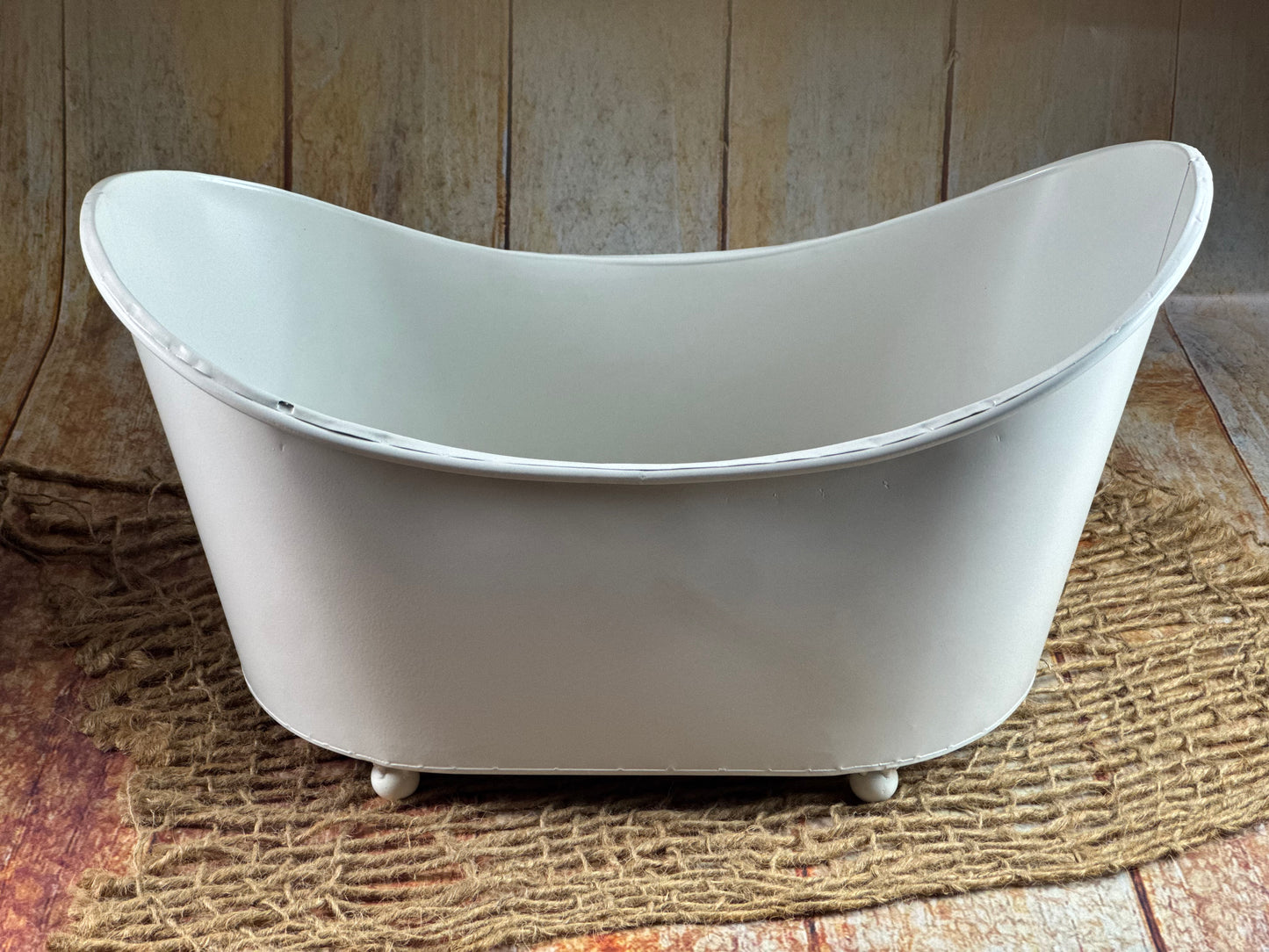 Footed Vintage Bathtub (AS IS ITEM)