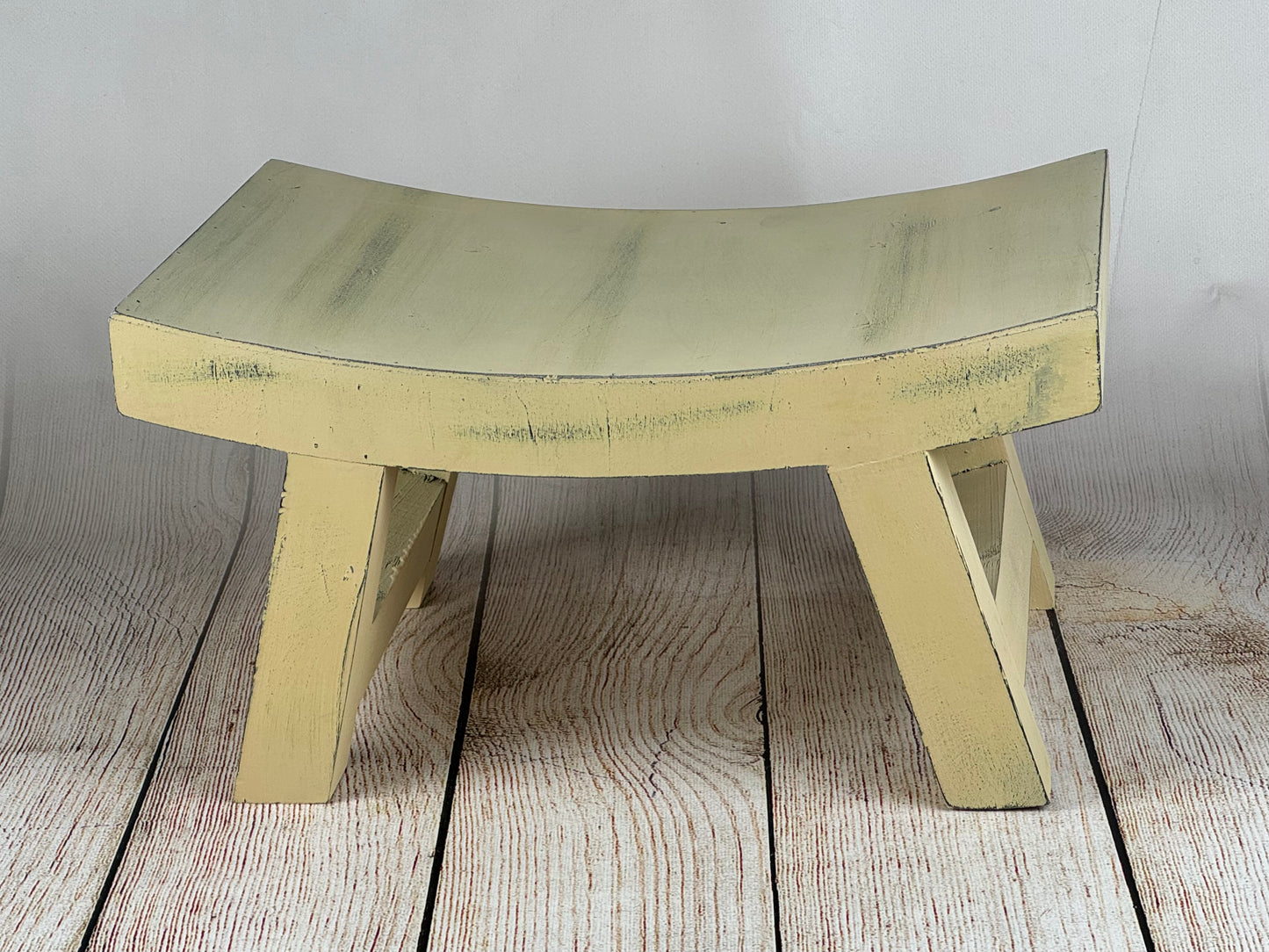 Curved Vintage Bench - Model 2 - Cream (AS IS ITEM #03)