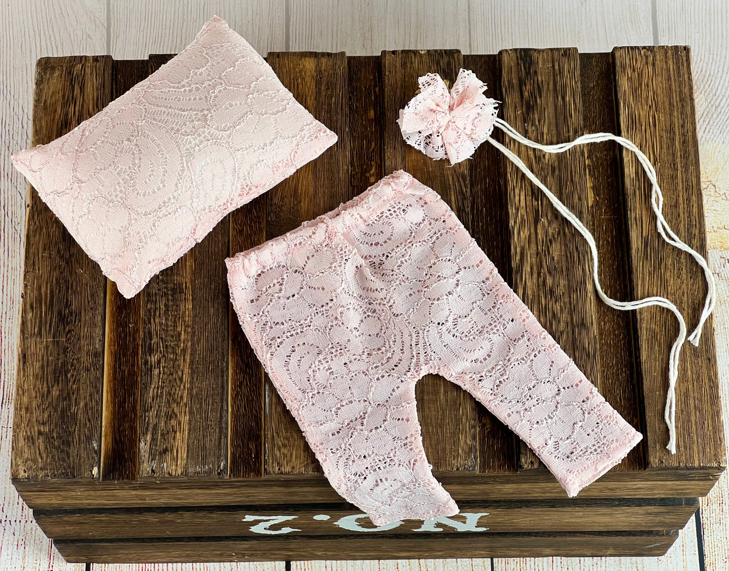 SET Lace Pants w/ Mini Pillow and Headband - Light Rose