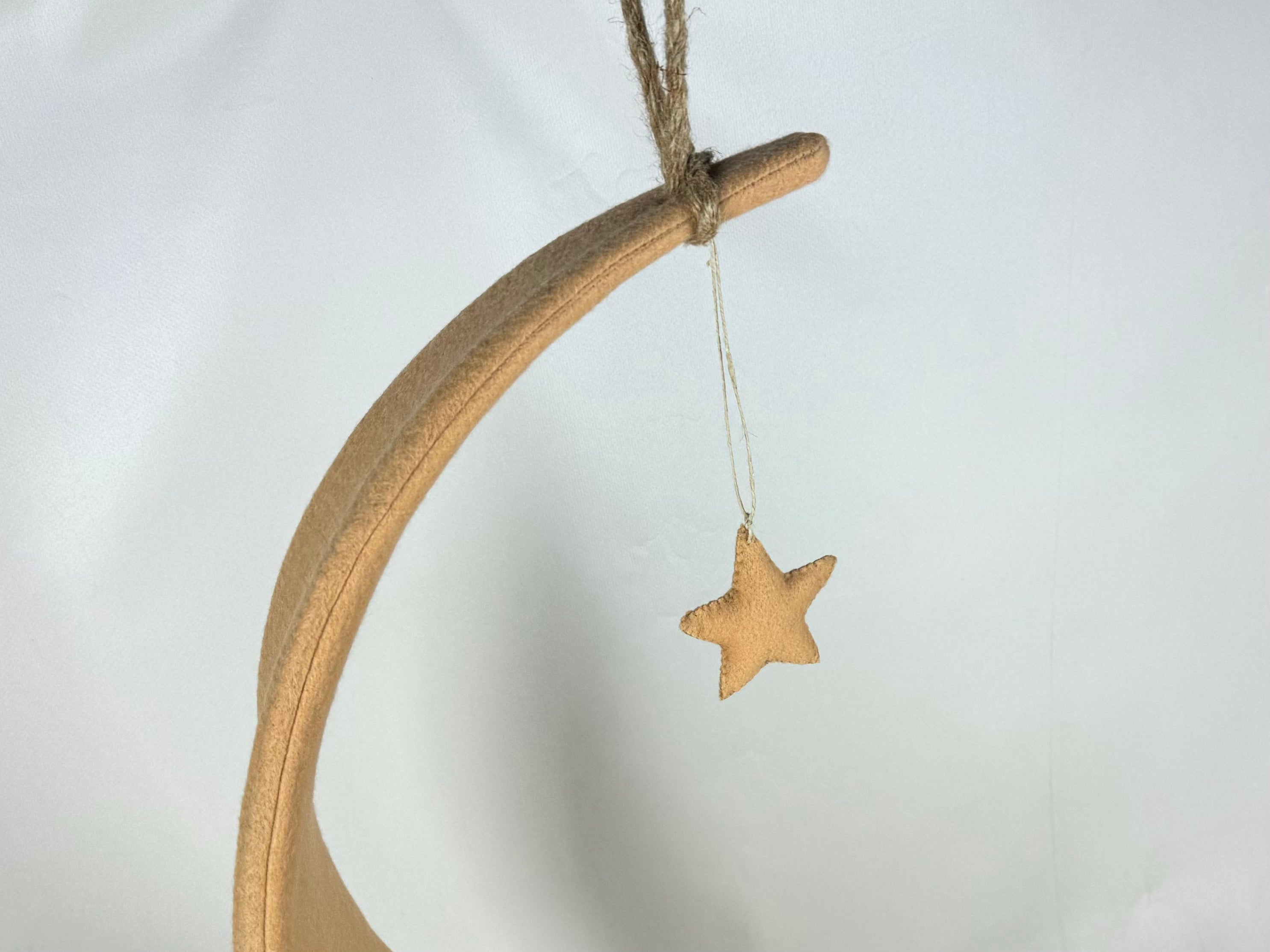 Felt Moon Swing - Camel