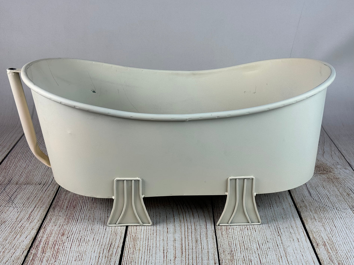 Footed Vintage Bathtub - Beige - Model 2 (AS IS ITEM #03)