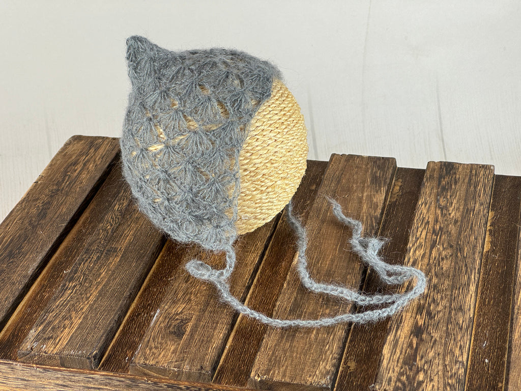Ornate Pointy Mohair Bonnet - Gray