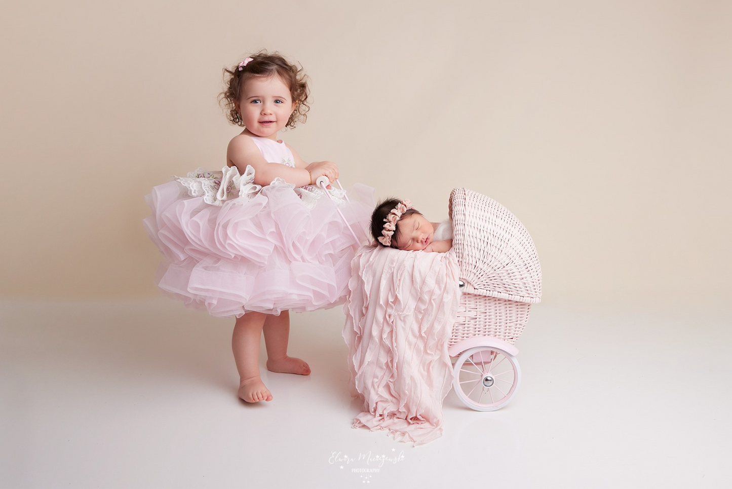 Newborn girl pram sales