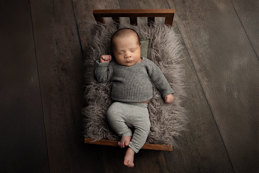 Rustic Bed - Straight Headboard - Brown