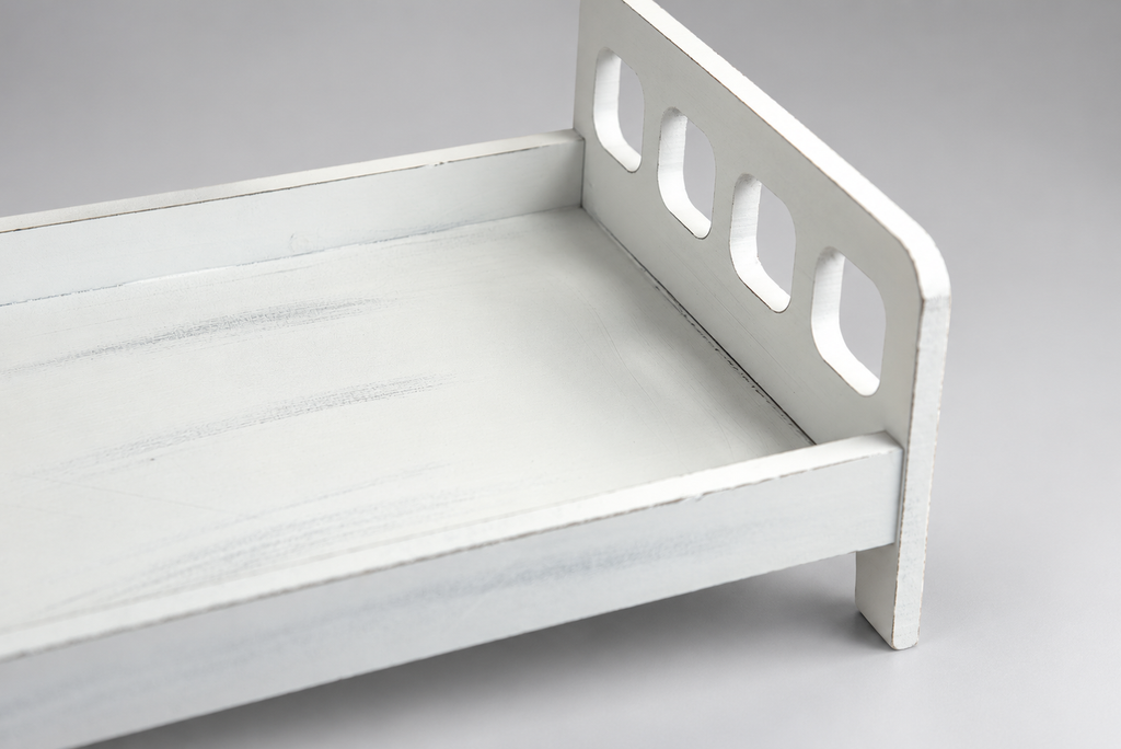 Rustic Bed - Straight Headboard with Curved Spindles - White