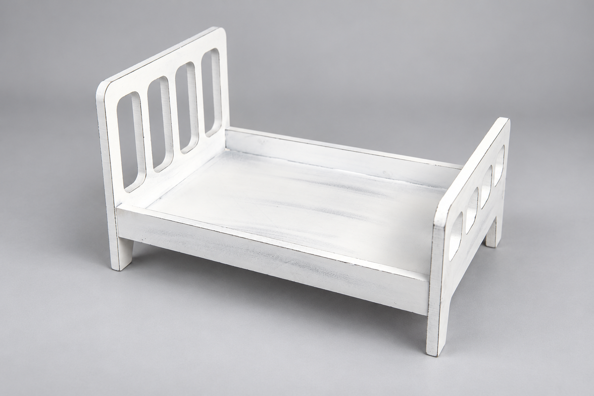 Rustic Bed - Straight Headboard with Curved Spindles - White