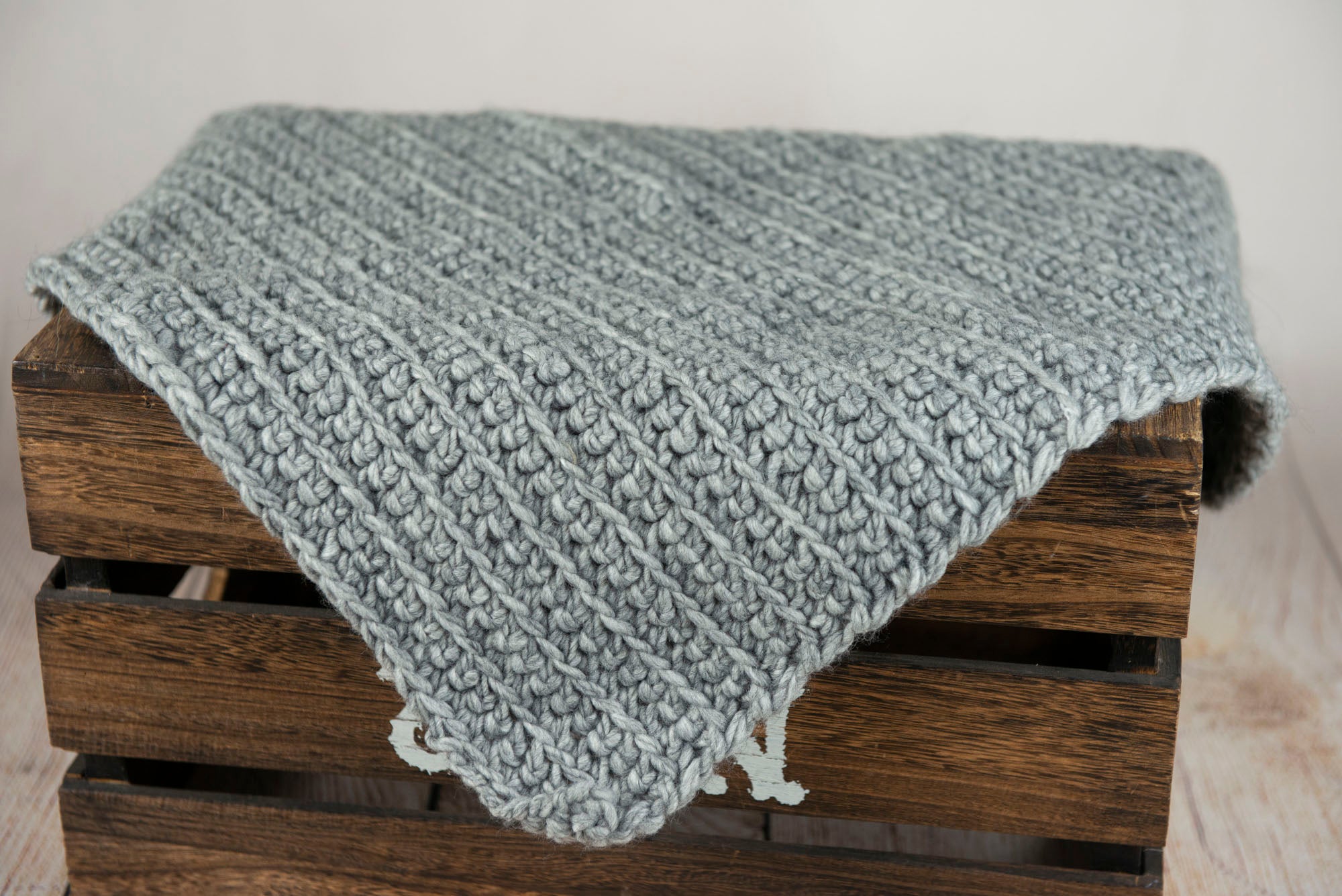 Knitted gray blanket for newborn photography