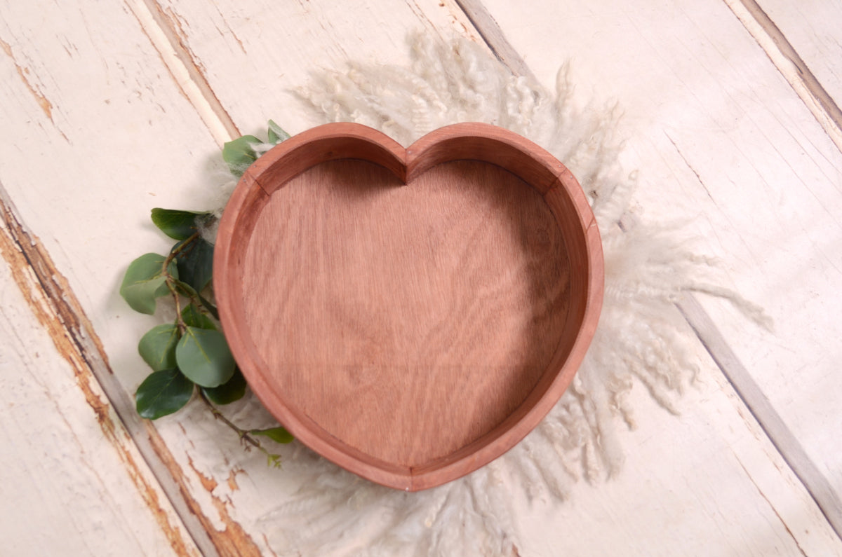 PRE-ORDER Vintage Heart Bowl - Brown