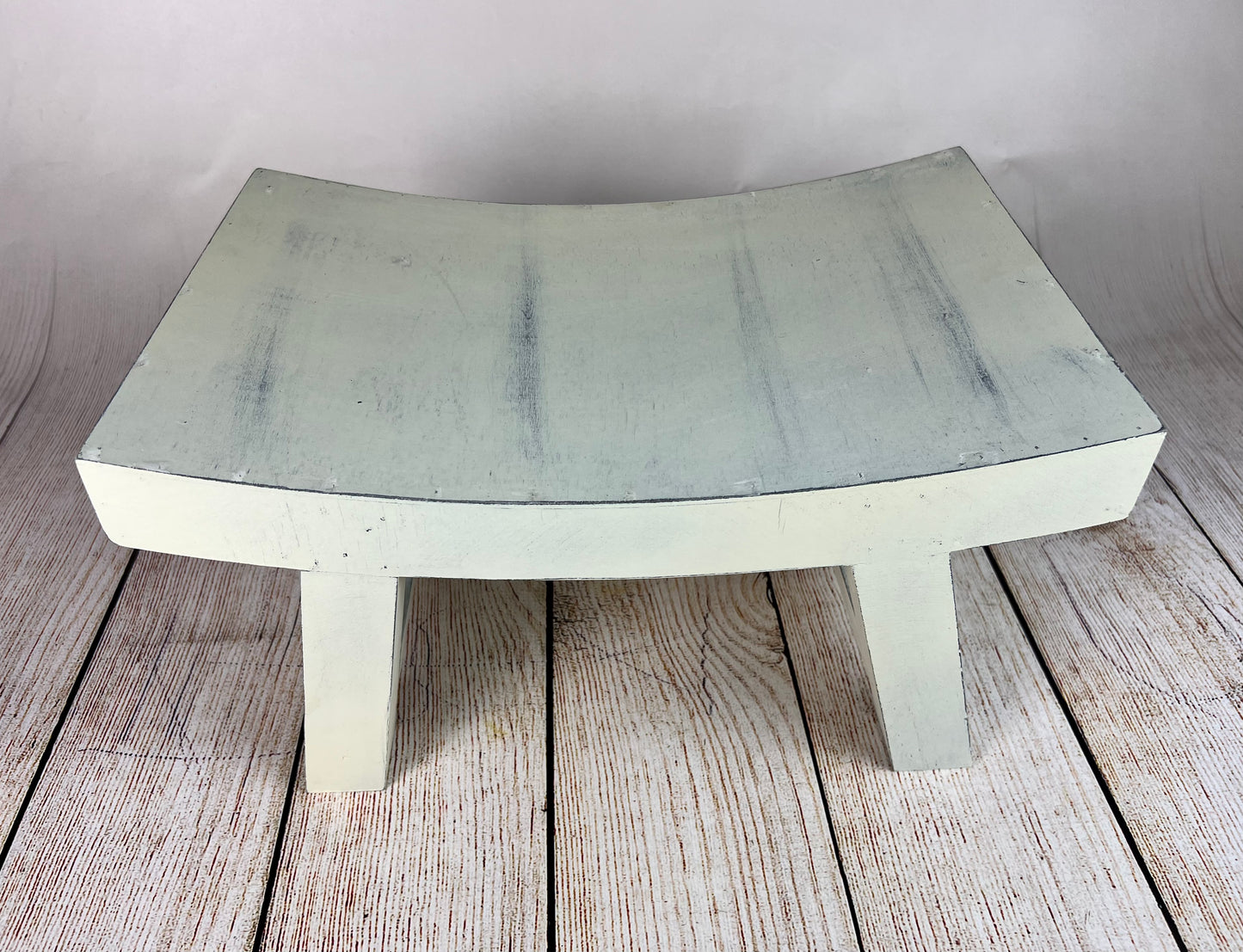 Curved Vintage Bench - Model 2 - Off-White (AS IS ITEM #01)