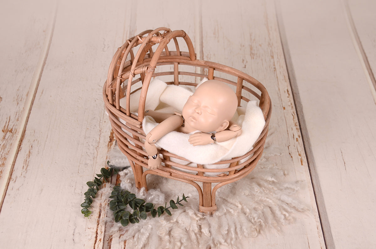 LullabyLuxe Rattan Bassinet - Natural Finish