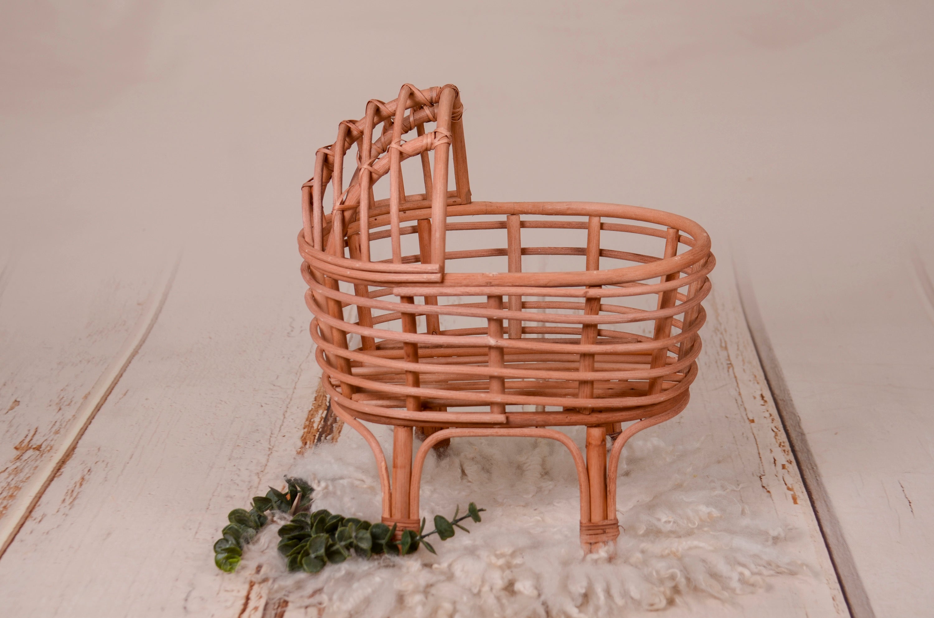 LullabyLuxe Rattan Bassinet - Chestnut Finish