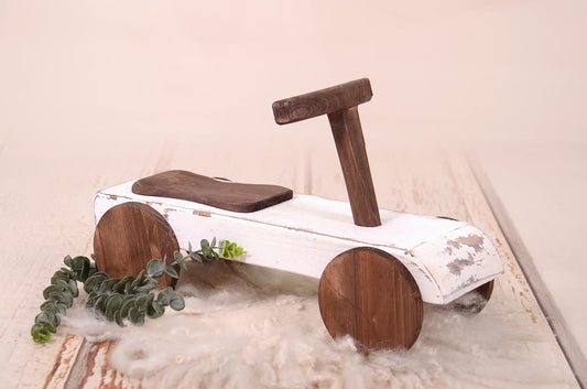 PRE-ORDER Rustic Ride-On - White