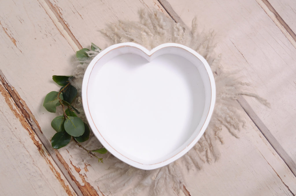Vintage Heart Bowl (White + Brown)