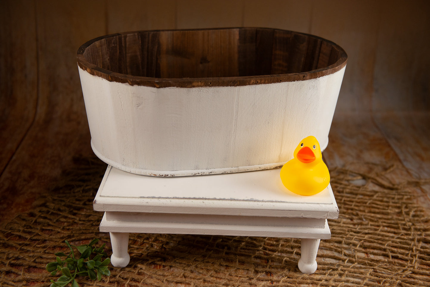 Wood Flatbottom Rustic Bathtub - White