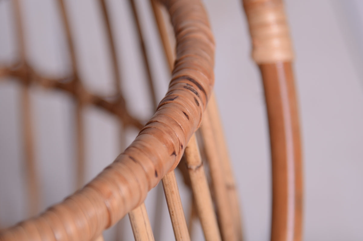 The close-up reveals the basket’s earthy tones and artisanal weaving, ideal for adding a rustic yet sophisticated element to your newborn photography.