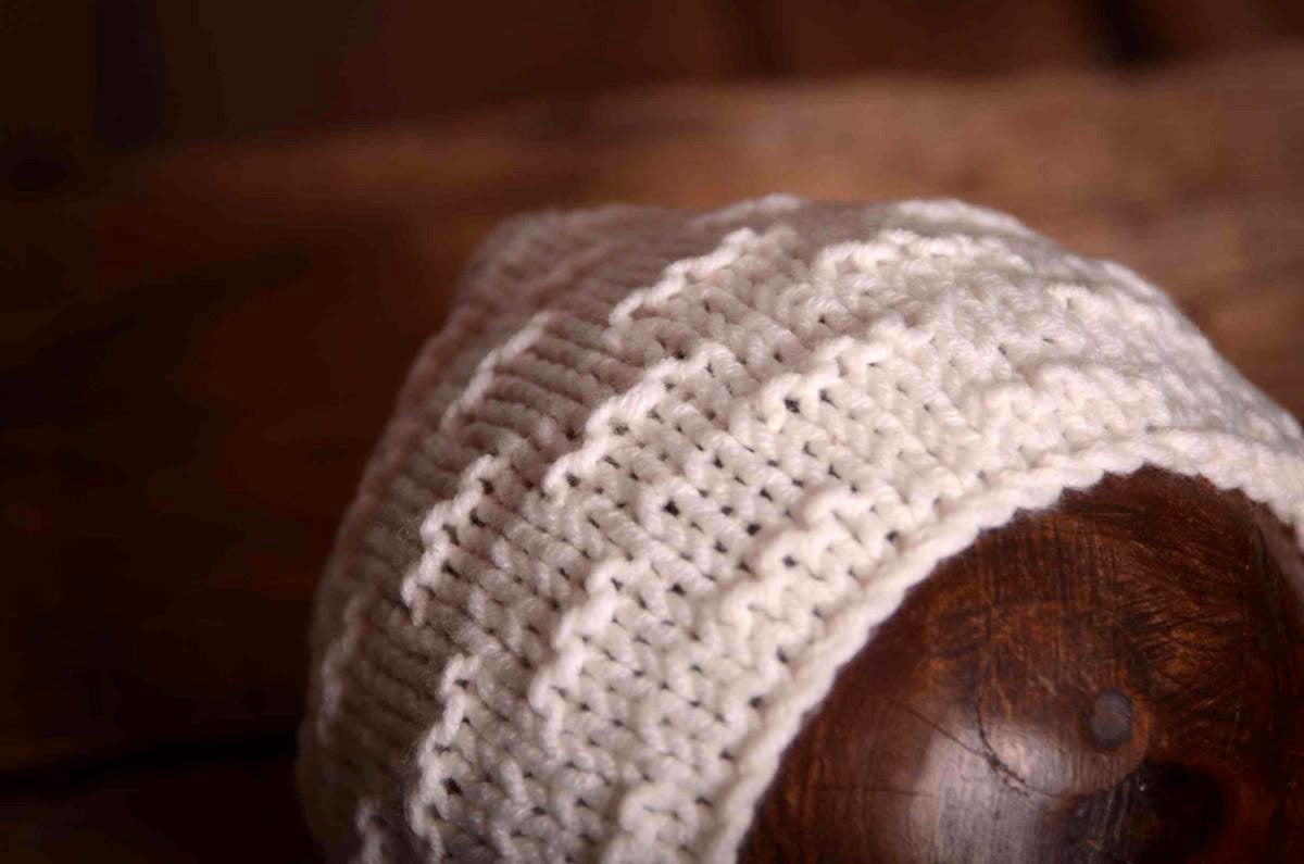 Crochet Bonnet - White-Newborn Photography Props