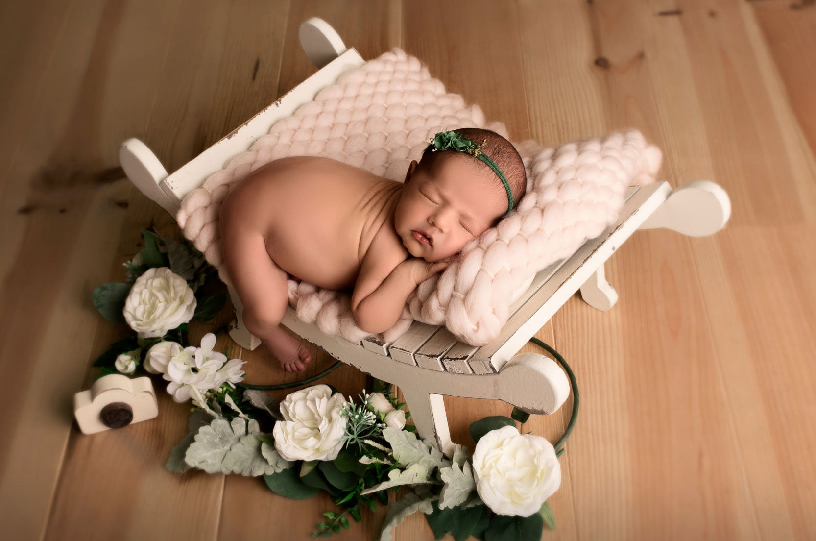 Benches & Chairs – Newborn Studio Props