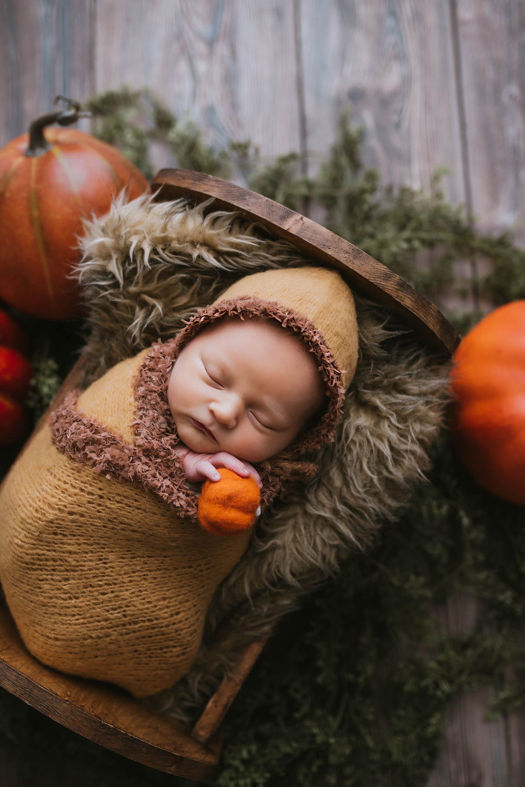 SET Fantasy Mohair Bonnet and Wrap - Light Brown