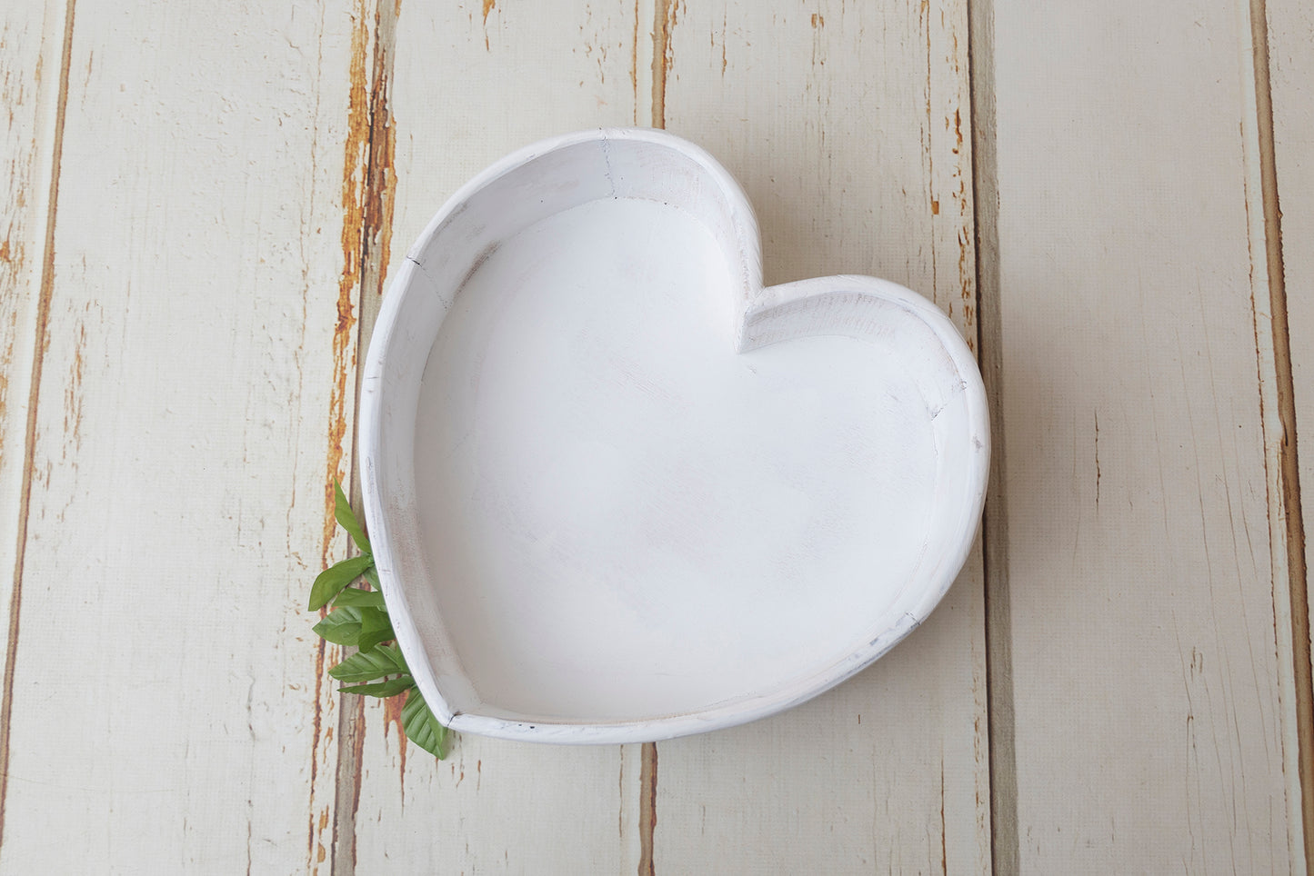PRE-ORDER Vintage Heart Bowl - White