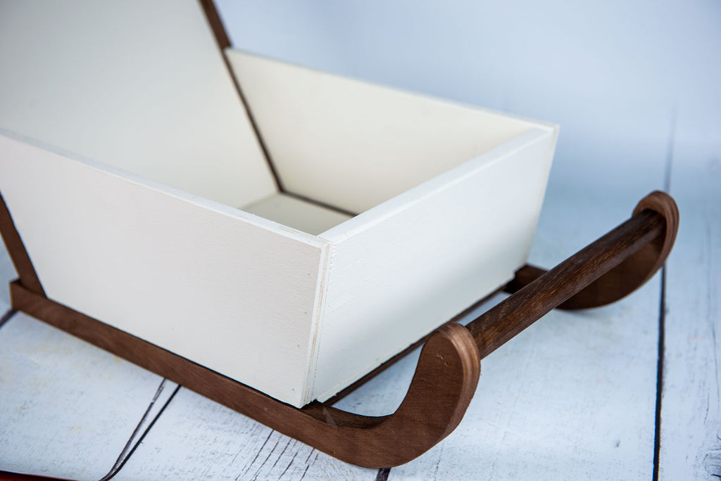 Vintage Sleigh - Model 4 - Brown & White