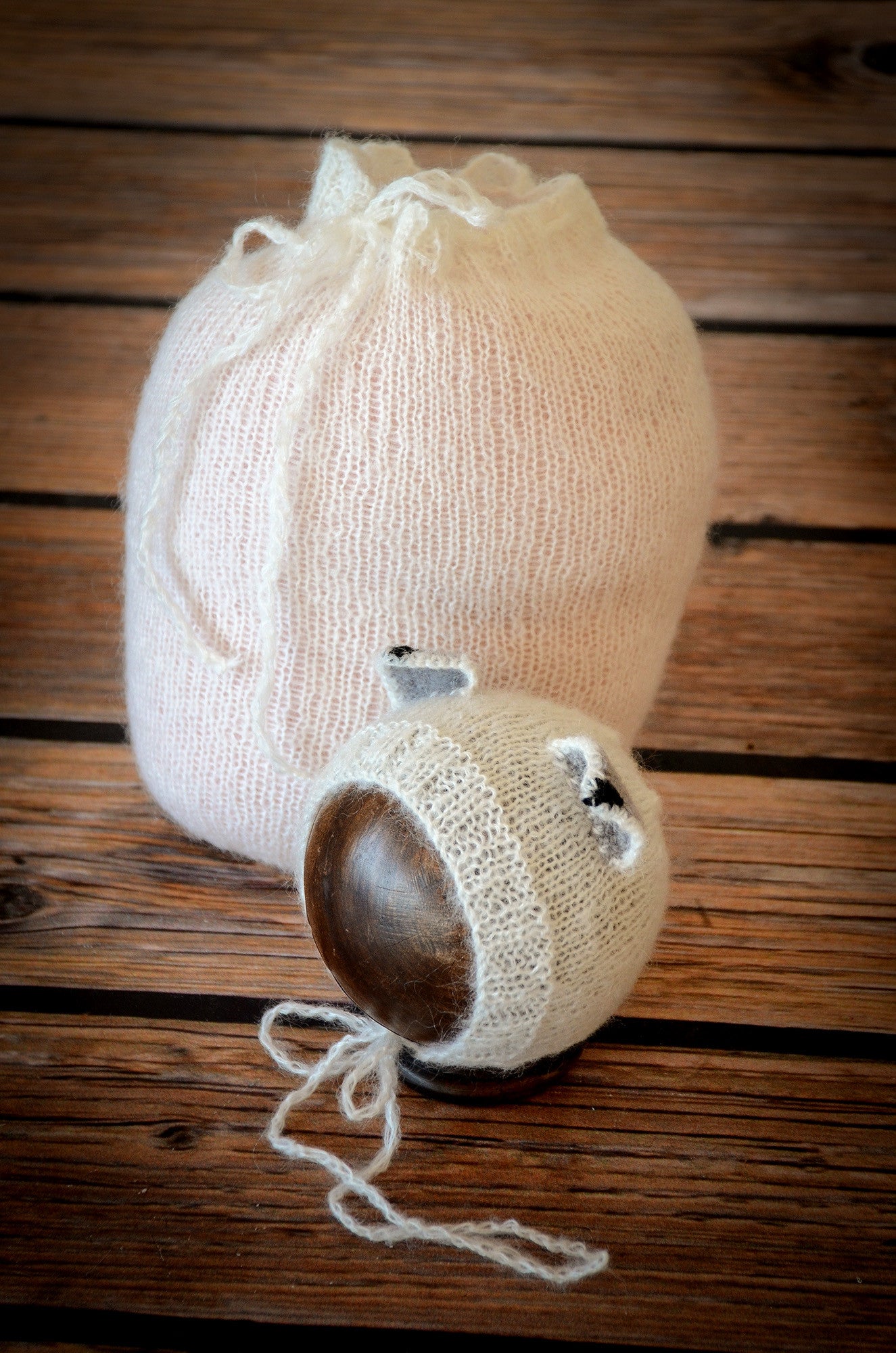 SET Mohair Fox Bonnet and Sack - White-Newborn Photography Props