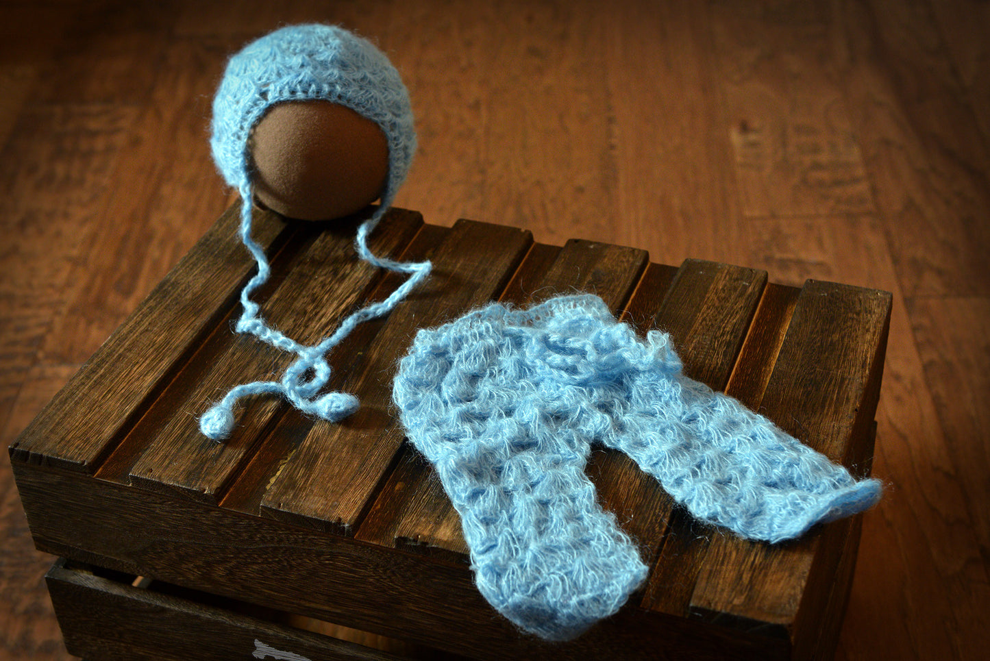 SET Mohair Pants and Bonnet with Knotted Ties - Sky Blue-Newborn Photography Props