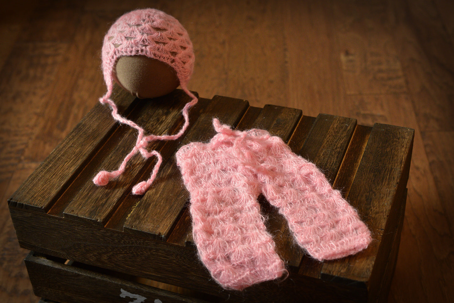 SET Mohair Pants and Bonnet with Knotted Ties - Pink-Newborn Photography Props
