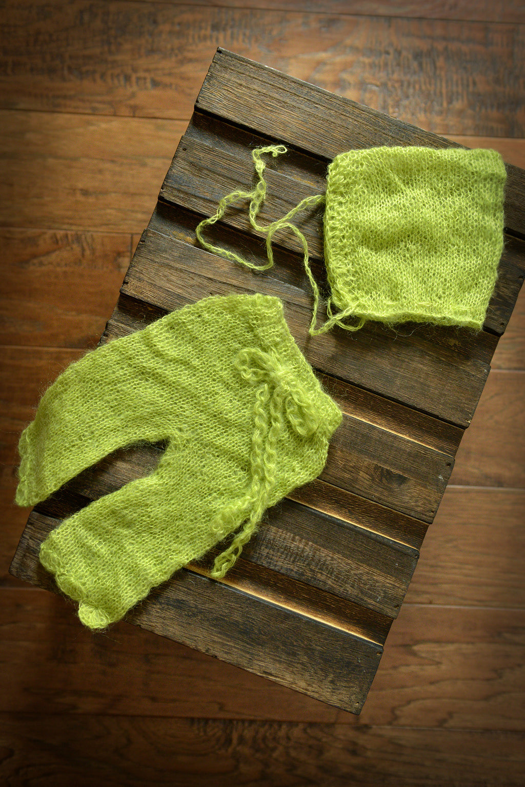 SET Mohair Pants and Adjustable Pointy Bonnet - Light Green-Newborn Photography Props