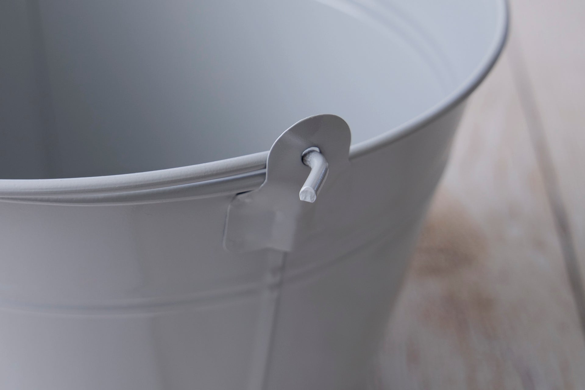 Metallic Vintage Bucket Newborn Photography Prop – Newborn Studio Props