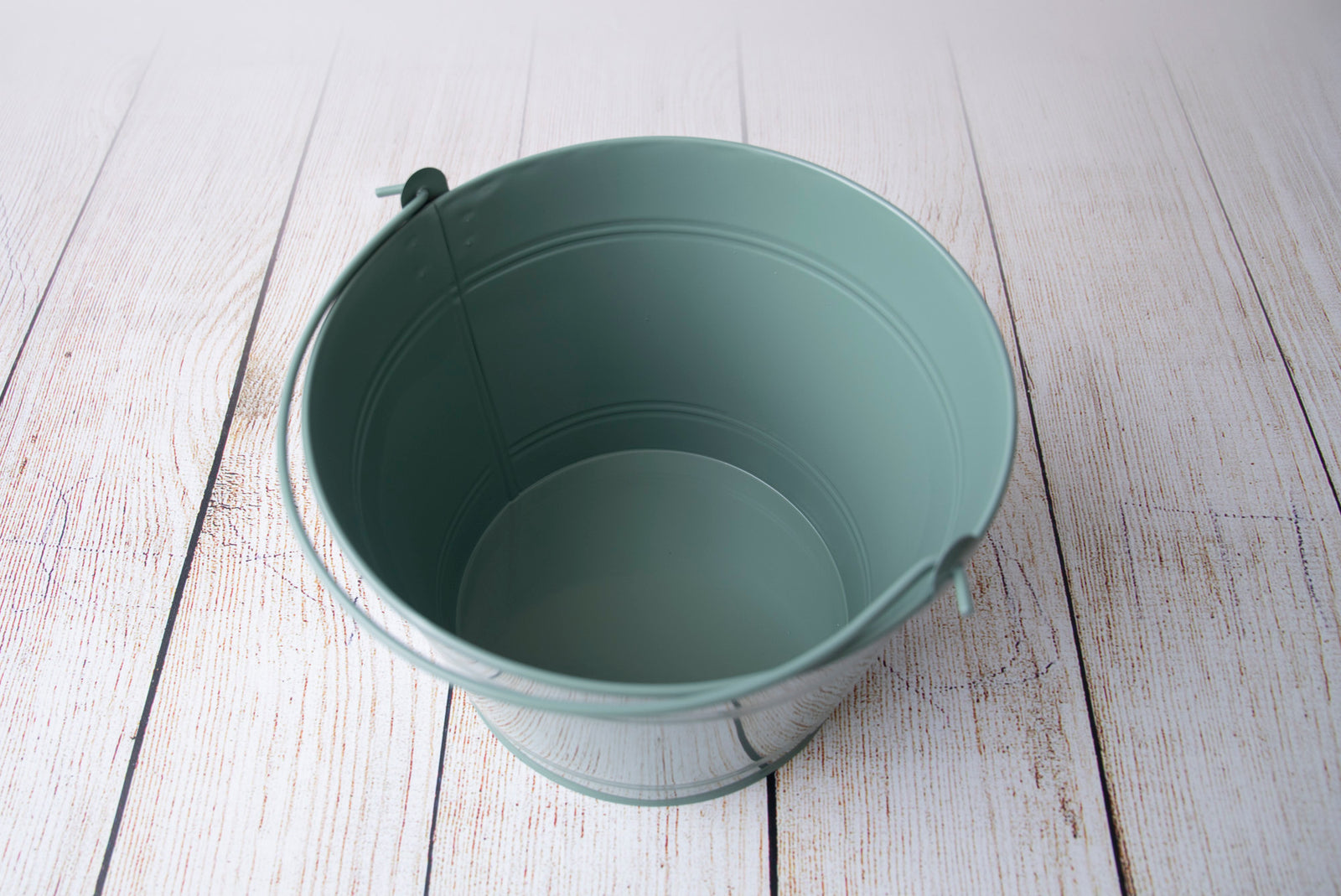 Metallic Vintage Bucket Newborn Photography Prop – Newborn Studio Props