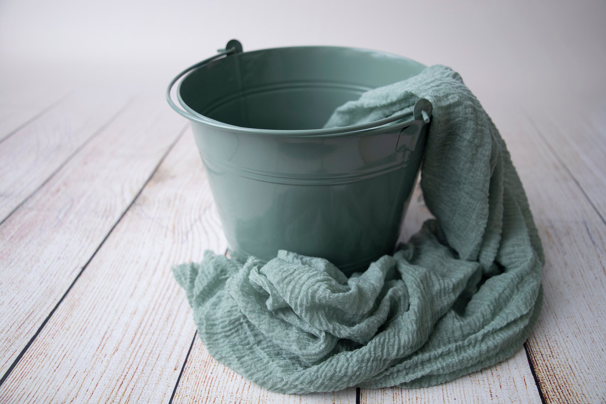 Metallic Vintage Bucket Newborn Photography Prop – Newborn Studio Props
