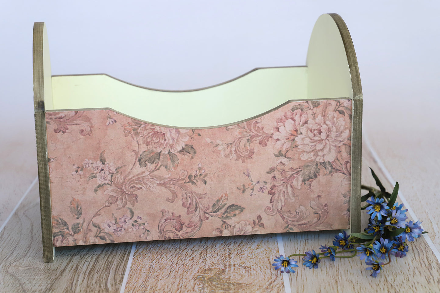 Vintage Crib - Curved - Light Yellow Printed Side