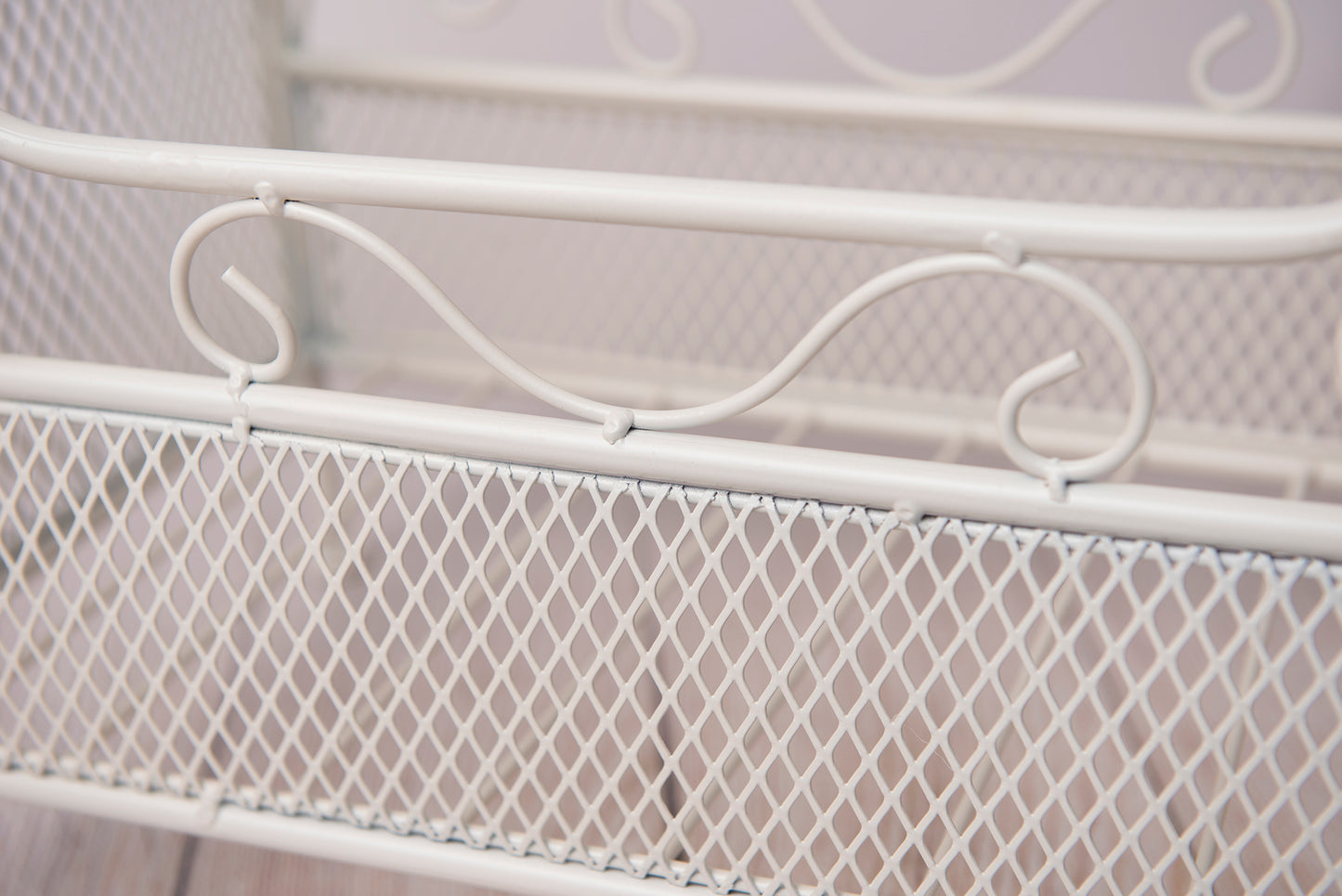 Vintage Crib - White