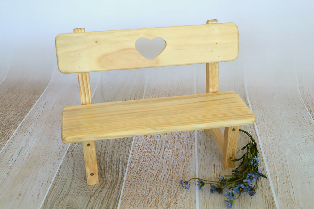 Park Bench - Heart Center - Natural