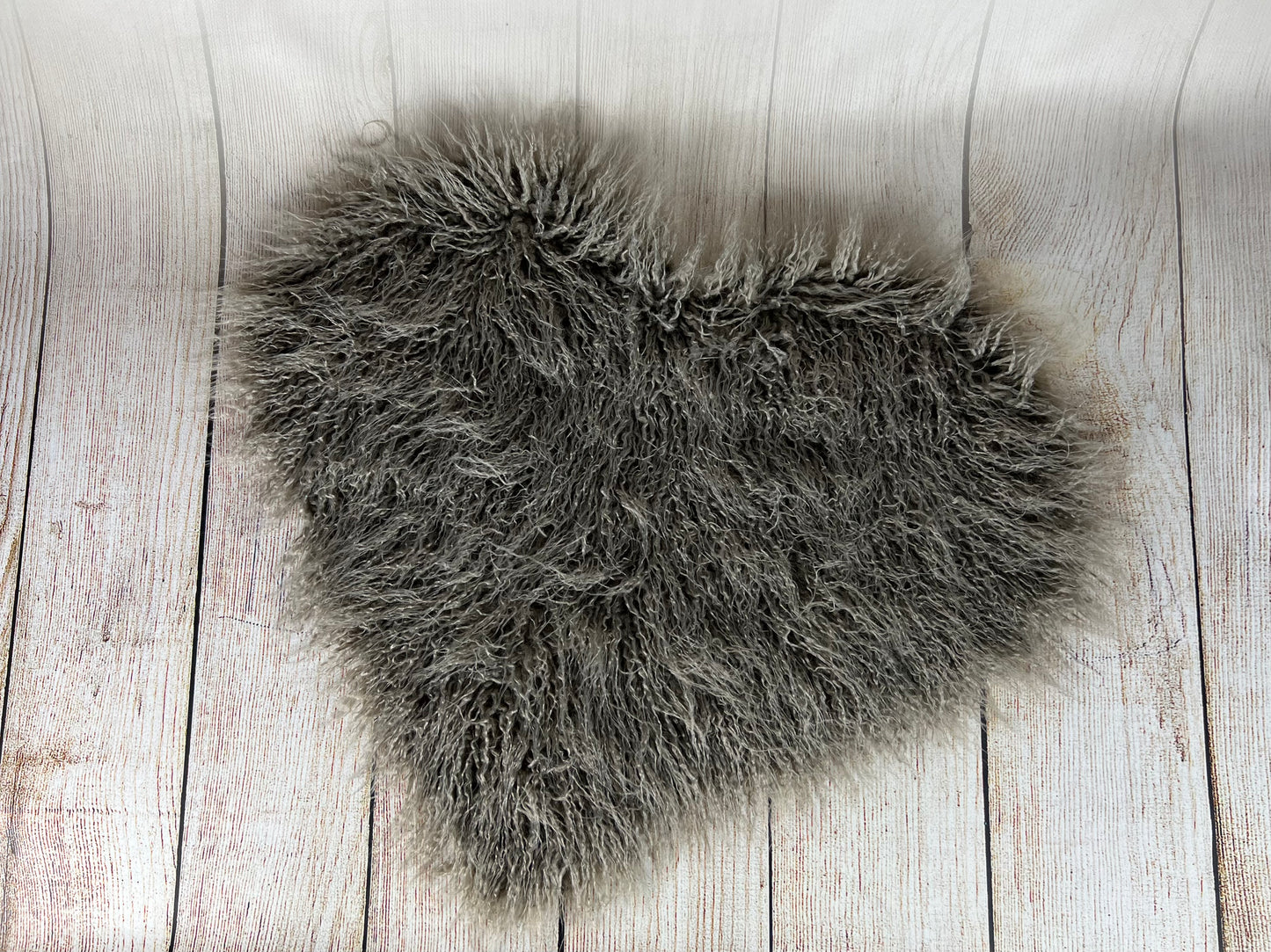 Mongolian Faux Fur - Heart Shaped - Nut