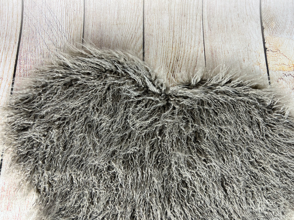 Mongolian Faux Fur - Heart Shaped - Nut