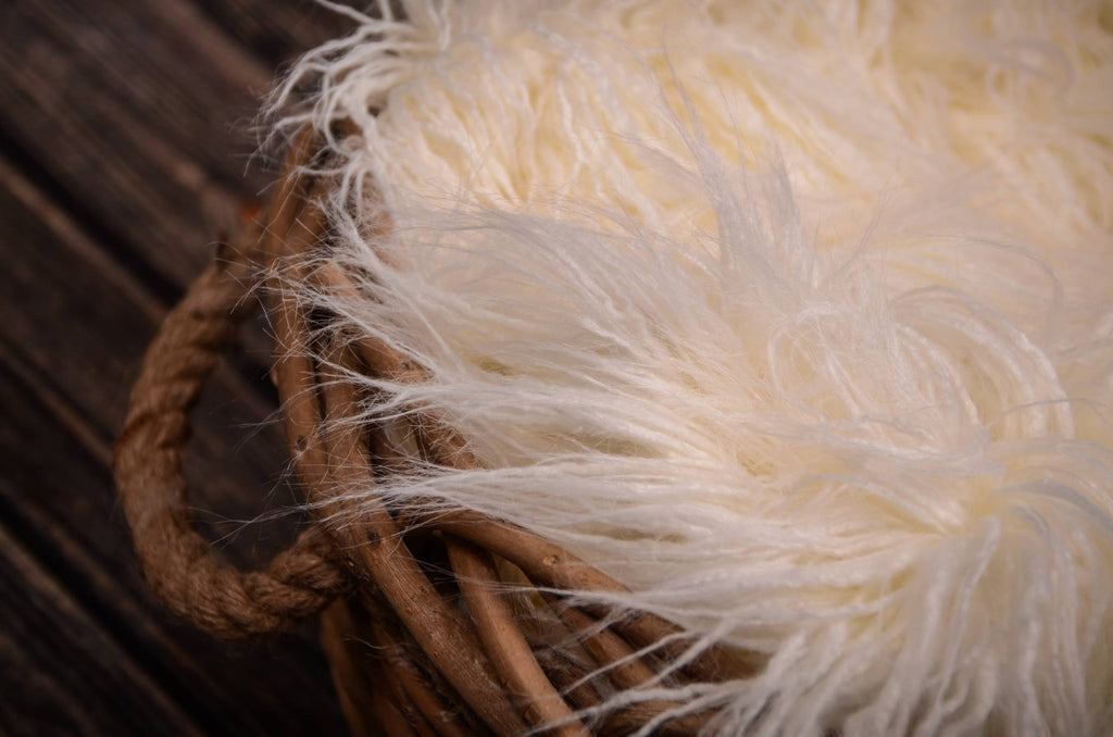 Mongolian Faux Fur - White-Newborn Photography Props
