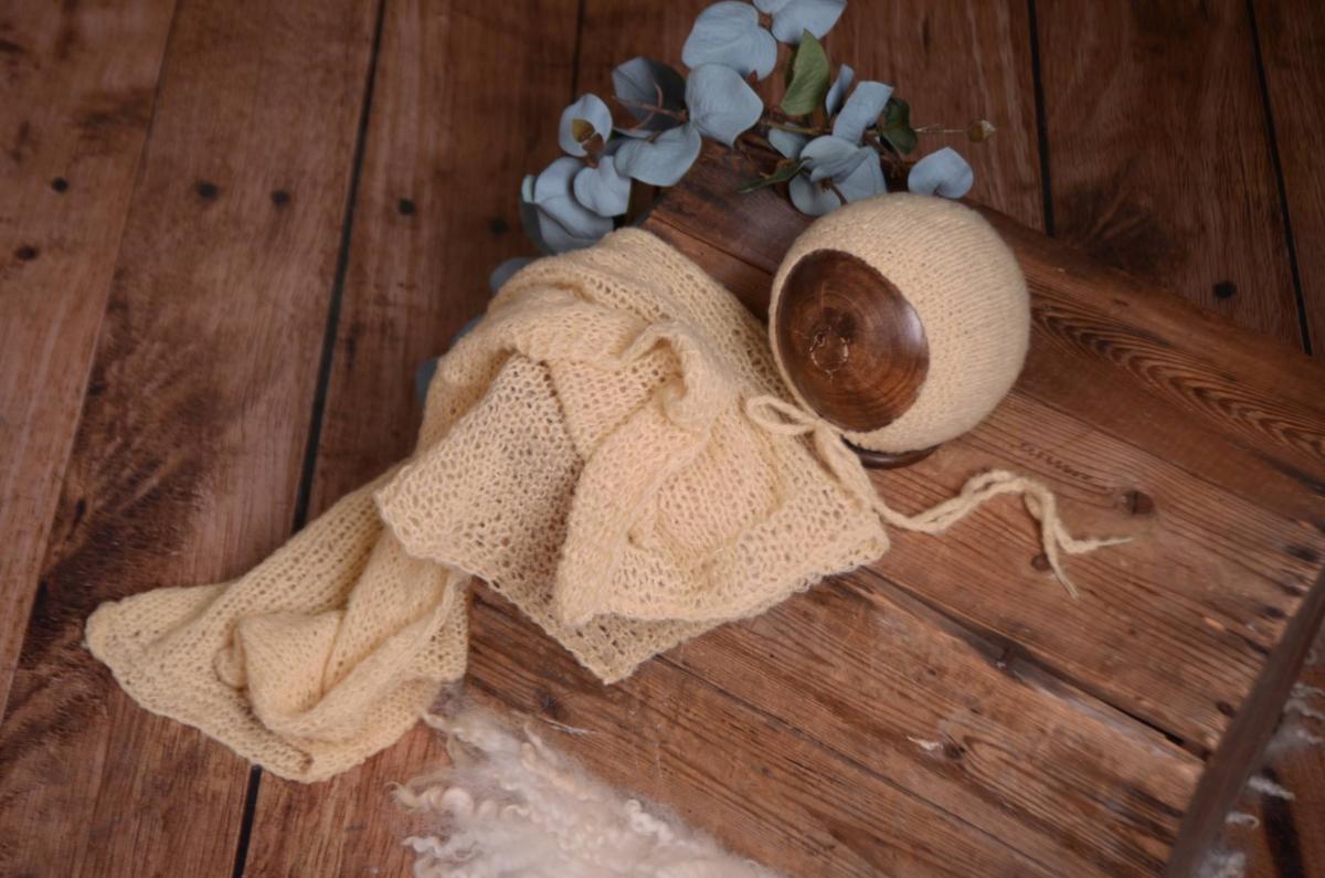 SET Smooth Mohair Bonnet and Wrap - Beige