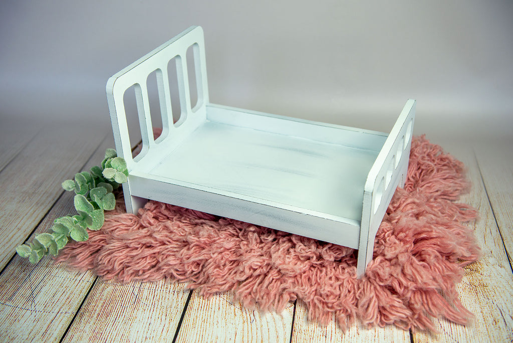 Rustic Bed - Straight Headboard with Curved Spindles - White