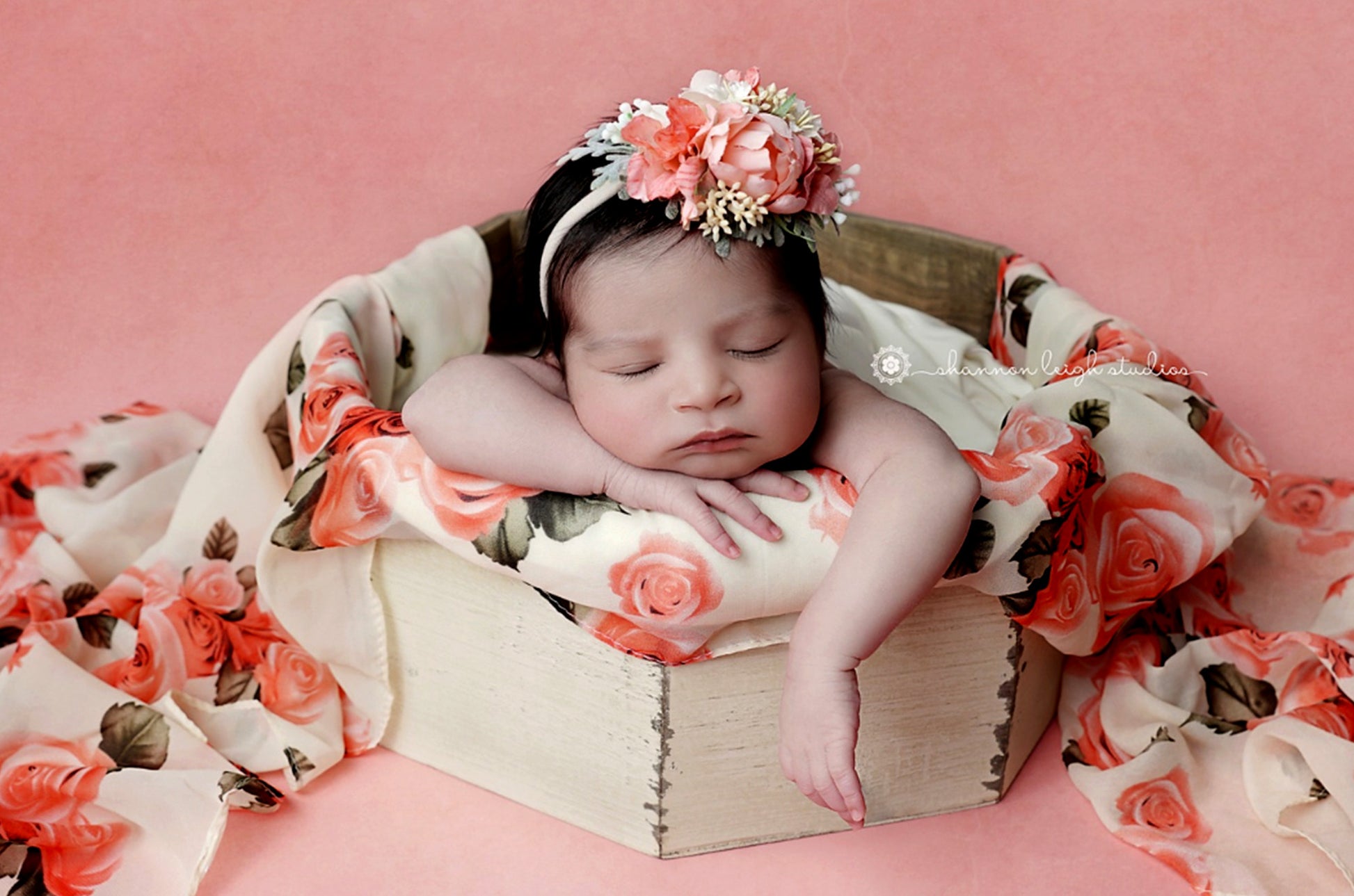 Rustic Bucket - Octogonal - Cream-Newborn Photography Props