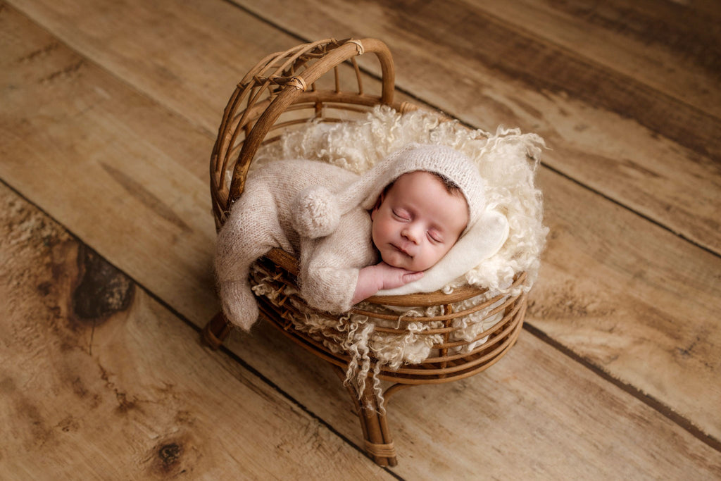 LullabyLuxe Rattan Bassinet - Chestnut Finish