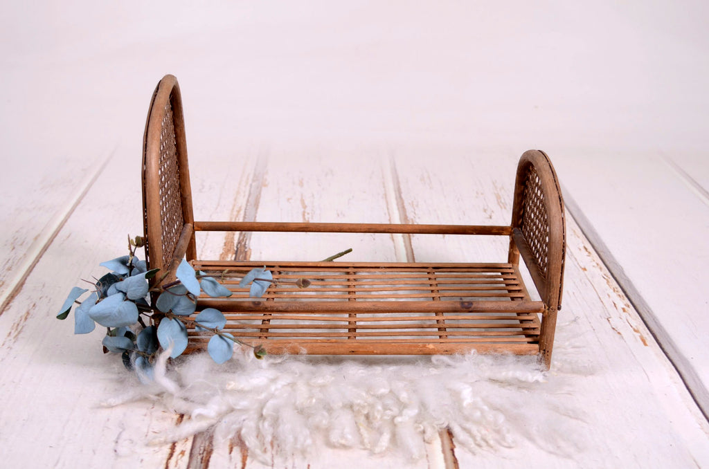 Rustic Rattan Bed - Model 3