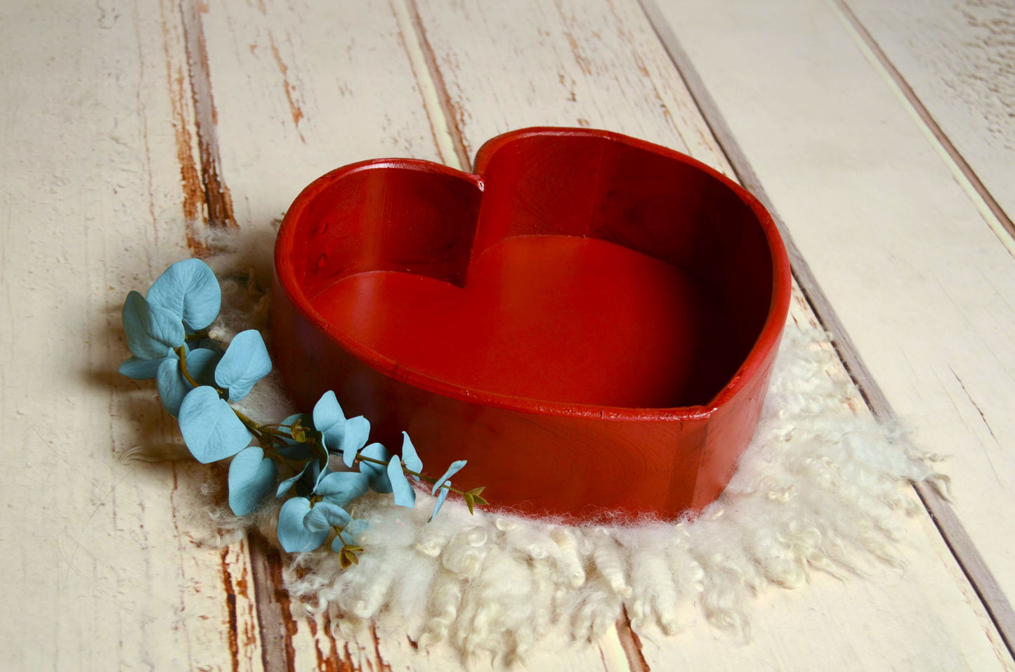 Vintage Heart Bowl - Red